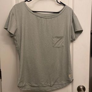 Vuori scoop next tshirt